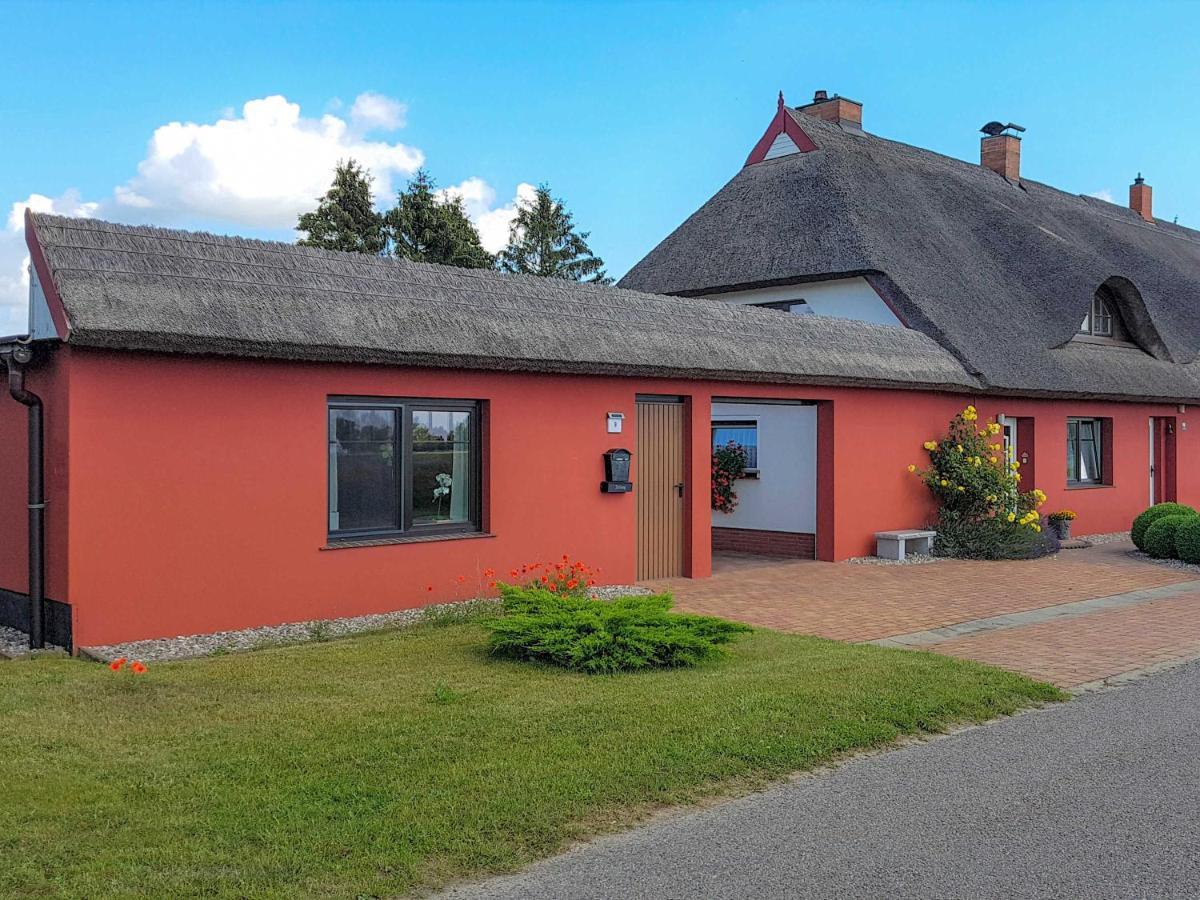 Ferienwohnung Im Roten Haus Stahlbrode Exterior foto